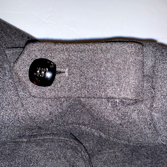 Hydraulic M grey faux wool double breasted lined banded waist & wrists pea coat - Picture 7 of 16